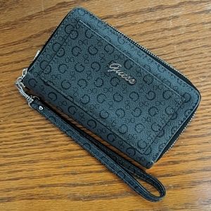 Guess Wristlet Wallet
